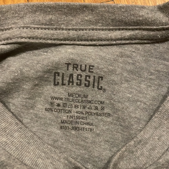 True Classic T-Shirt men’s size medium gray - Picture 2 of 2